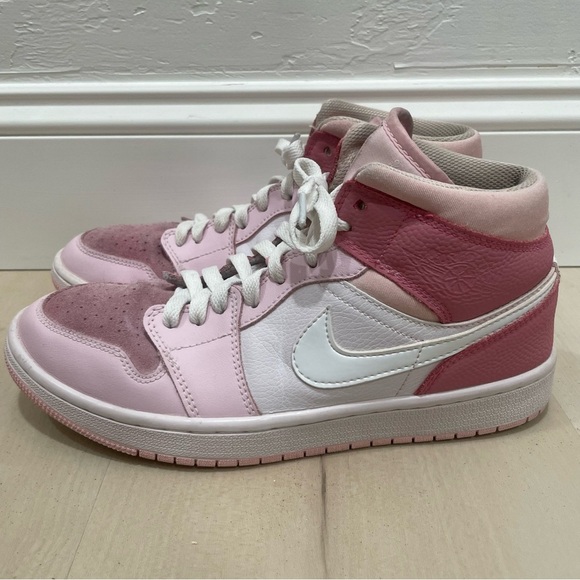 Nike Air Jordan 1 Mid 'Digital Pink' Sneakers Athletic Gym Shoe Women's 8 - Picture 6 of 14